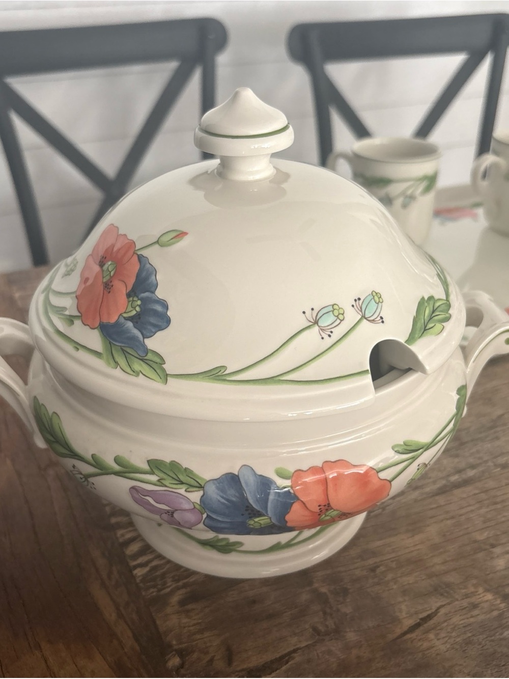 Villeroy and Boch Retired Collectible Amapola Ceramic Soup Tureen with Lid